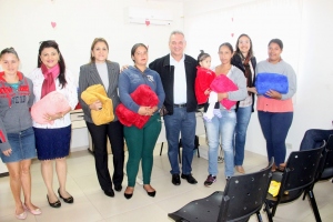 Foto: Assistência Social começou distribuição de cobertores em parceria com o Governo do Estado, 2019 - André Almeida/Assessoria de Imprensa  